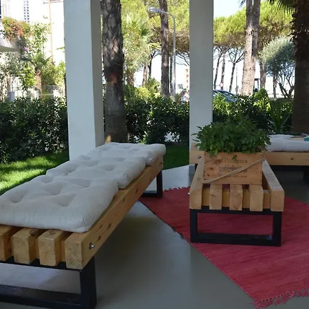 Splendida Con Giardino Sulla Spiaggia *